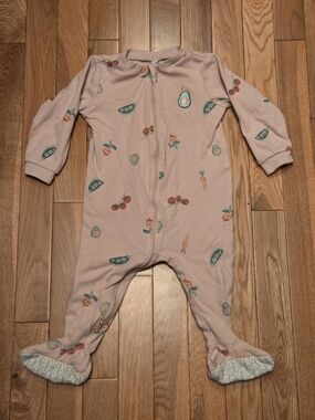 5/$20 Pekkle 12M Footed Onsie Sleeper Pajamas with Veggie Avocado Print